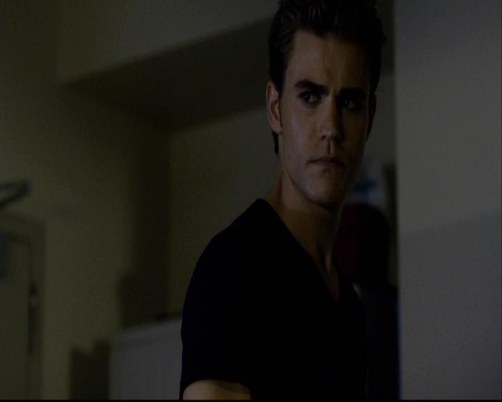 VampireDiariesWorld-dot-org_2x01TheReturn0833.jpg