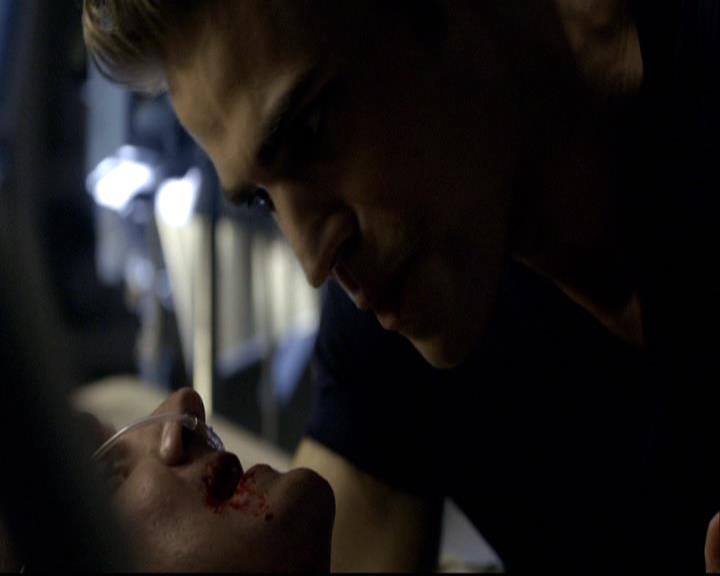 VampireDiariesWorld-dot-org_2x01TheReturn0852.jpg