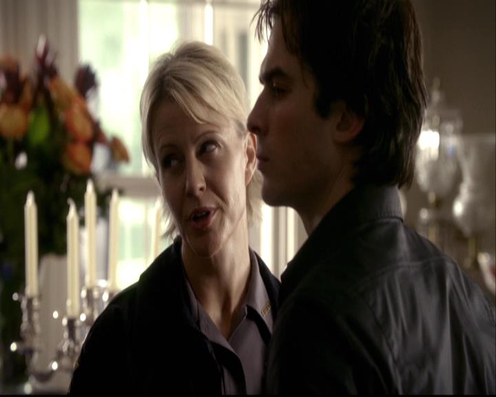 VampireDiariesWorld-dot-org_2x01TheReturn0879.jpg
