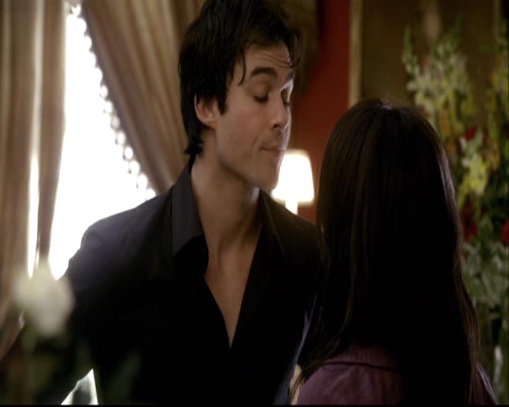 VampireDiariesWorld-dot-org_2x01TheReturn0995.jpg