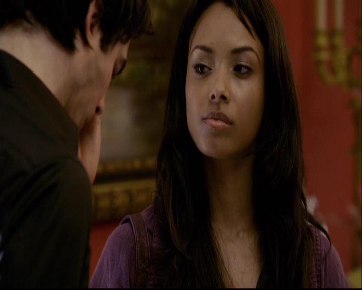 VampireDiariesWorld-dot-org_2x01TheReturn1005.jpg