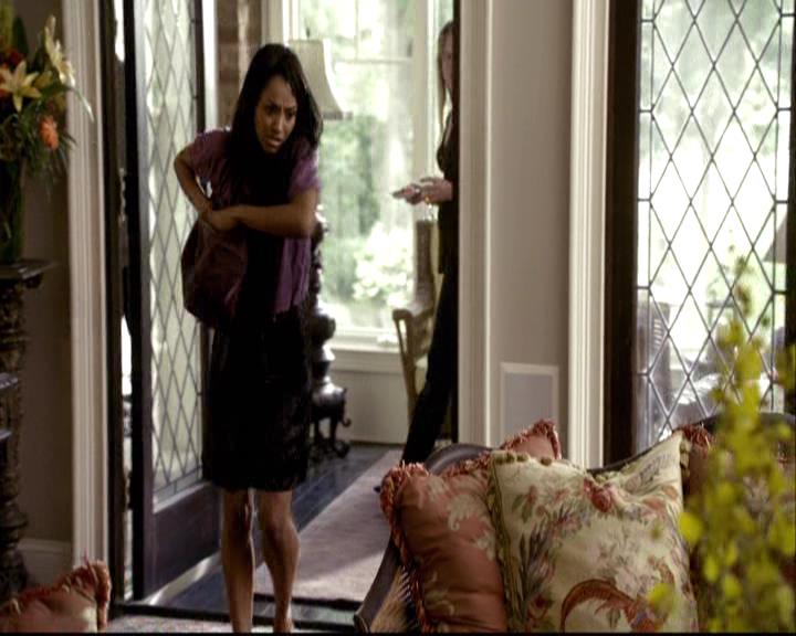 VampireDiariesWorld-dot-org_2x01TheReturn1052.jpg