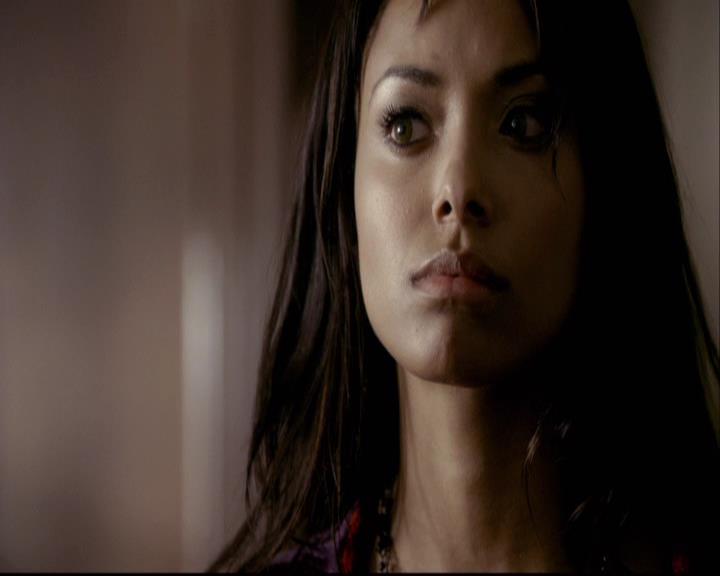 VampireDiariesWorld-dot-org_2x01TheReturn1110.jpg