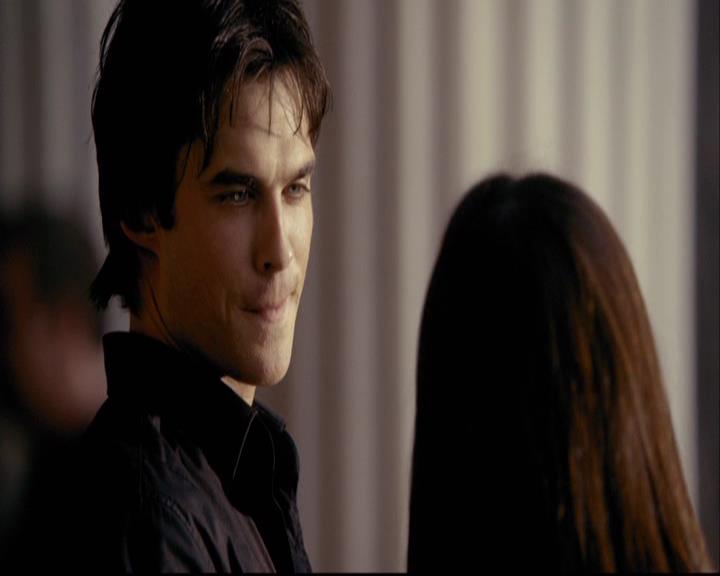 VampireDiariesWorld-dot-org_2x01TheReturn1269.jpg