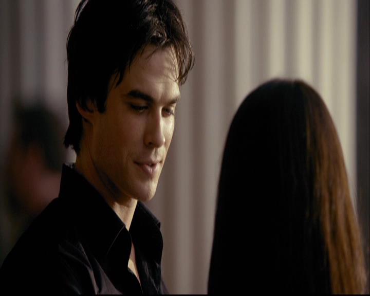VampireDiariesWorld-dot-org_2x01TheReturn1278.jpg
