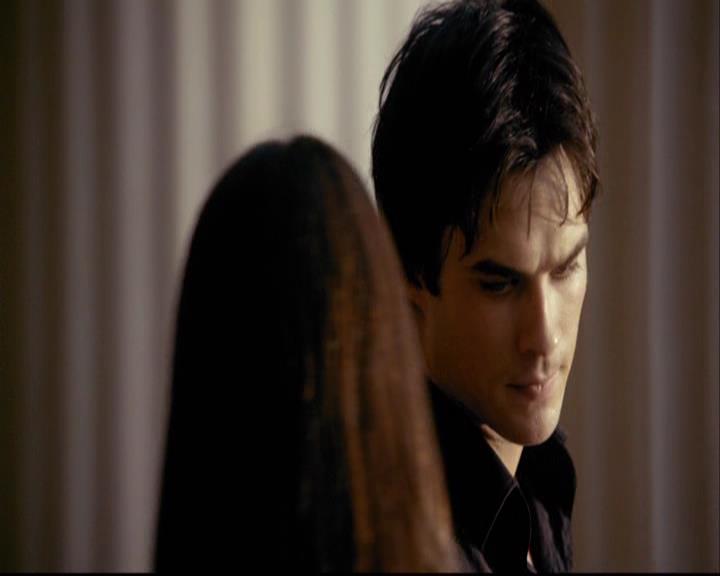 VampireDiariesWorld-dot-org_2x01TheReturn1283.jpg