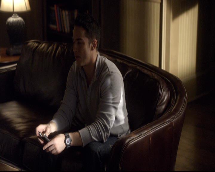 VampireDiariesWorld-dot-org_2x01TheReturn1313.jpg