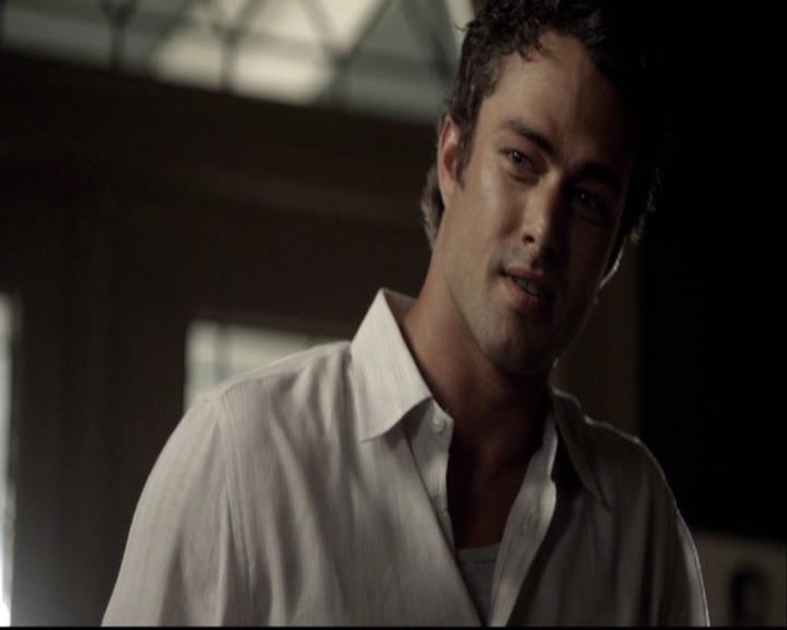 VampireDiariesWorld-dot-org_2x01TheReturn1394.jpg