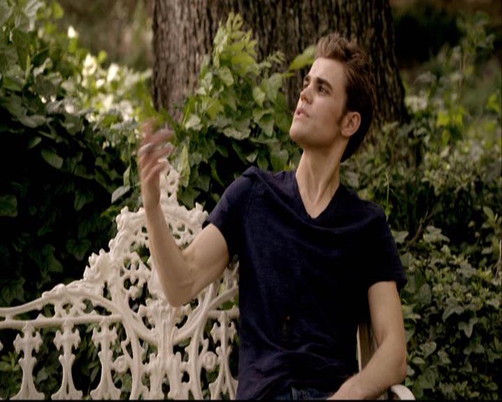 VampireDiariesWorld-dot-org_2x01TheReturn1549.jpg