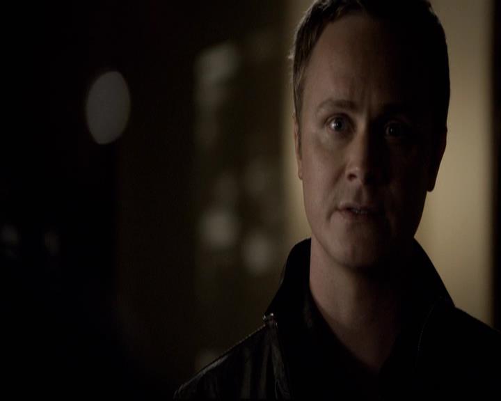 VampireDiariesWorld-dot-org_2x01TheReturn1630.jpg