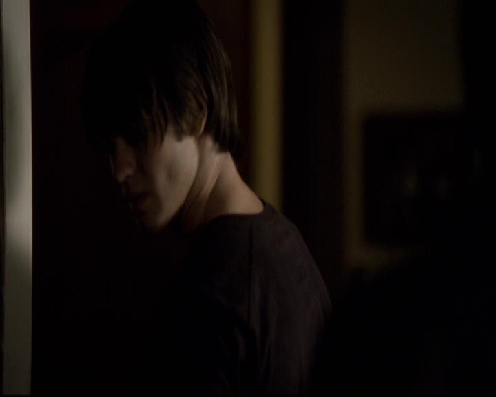 VampireDiariesWorld-dot-org_2x01TheReturn1631.jpg