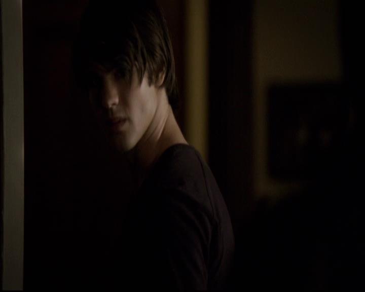 VampireDiariesWorld-dot-org_2x01TheReturn1632.jpg