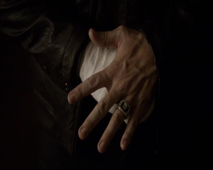 VampireDiariesWorld-dot-org_2x01TheReturn1643.jpg