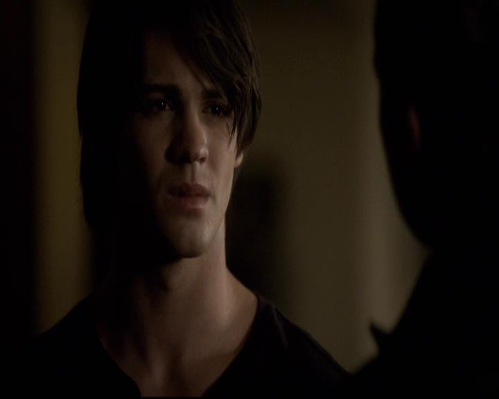 VampireDiariesWorld-dot-org_2x01TheReturn1668.jpg
