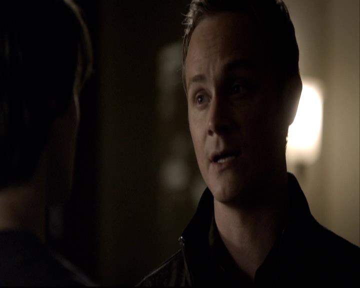 VampireDiariesWorld-dot-org_2x01TheReturn1673.jpg