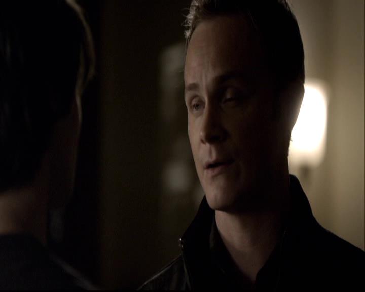 VampireDiariesWorld-dot-org_2x01TheReturn1674.jpg