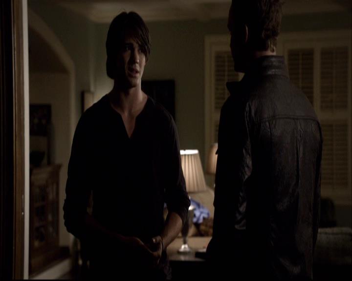 VampireDiariesWorld-dot-org_2x01TheReturn1677.jpg