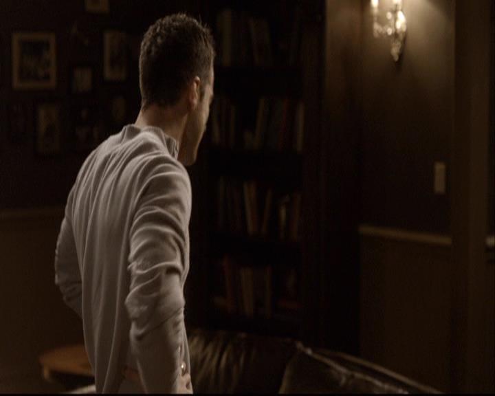 VampireDiariesWorld-dot-org_2x01TheReturn1689.jpg