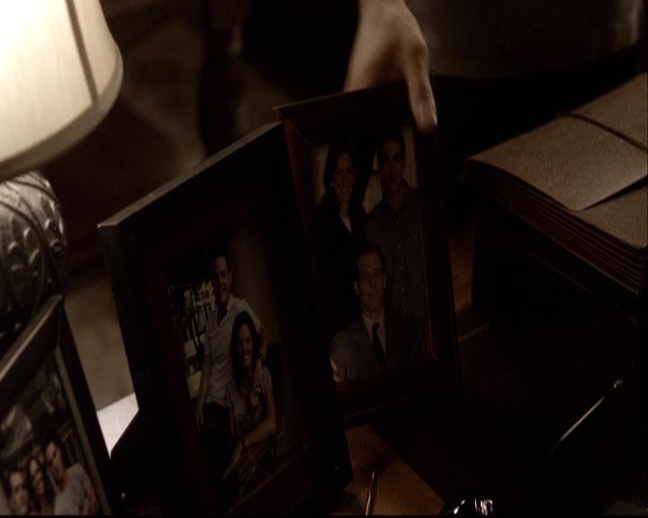 VampireDiariesWorld-dot-org_2x01TheReturn1699.jpg