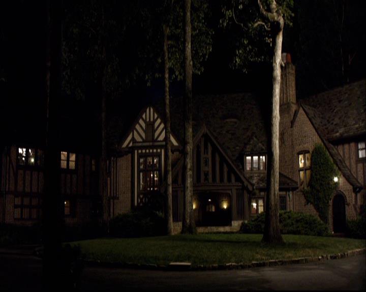 VampireDiariesWorld-dot-org_2x01TheReturn1733.jpg