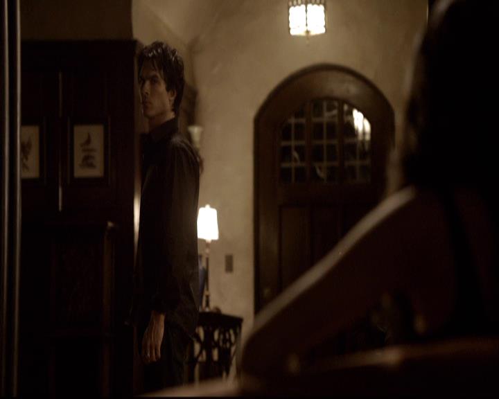 VampireDiariesWorld-dot-org_2x01TheReturn1756.jpg