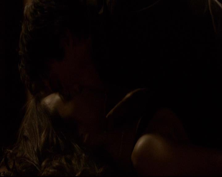 VampireDiariesWorld-dot-org_2x01TheReturn1810.jpg