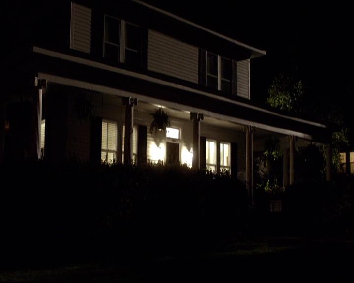 VampireDiariesWorld-dot-org_2x01TheReturn1912.jpg