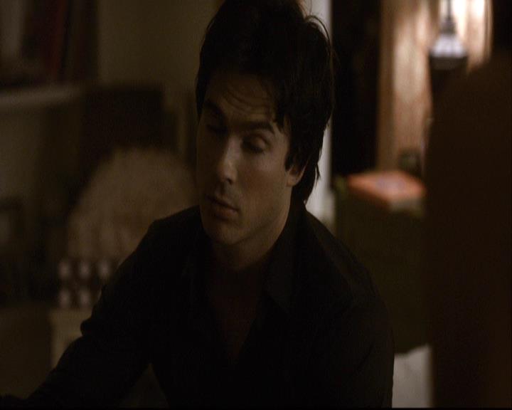 VampireDiariesWorld-dot-org_2x01TheReturn1945.jpg