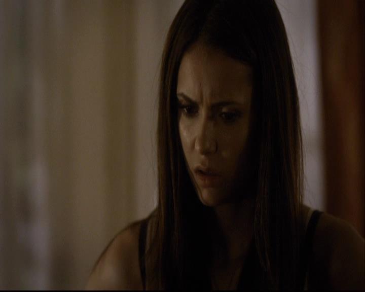 VampireDiariesWorld-dot-org_2x01TheReturn1972.jpg