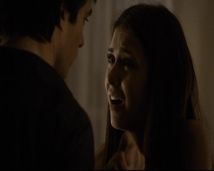 VampireDiariesWorld-dot-org_2x01TheReturn1996.jpg