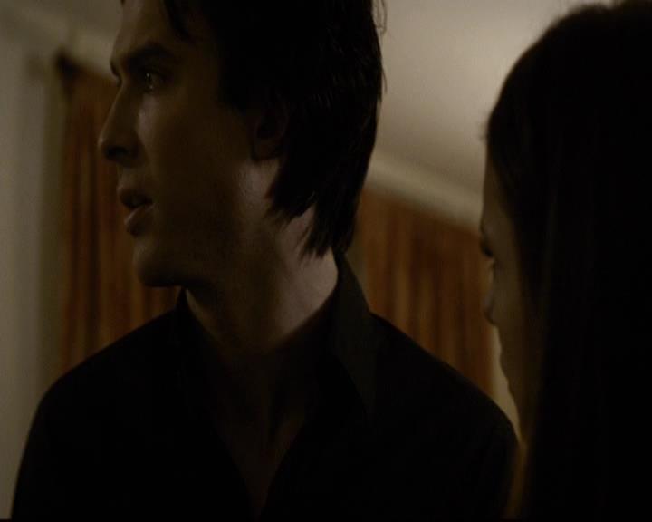 VampireDiariesWorld-dot-org_2x01TheReturn2011.jpg