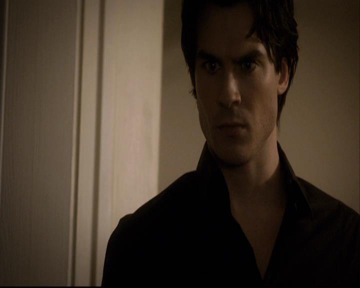 VampireDiariesWorld-dot-org_2x01TheReturn2036.jpg