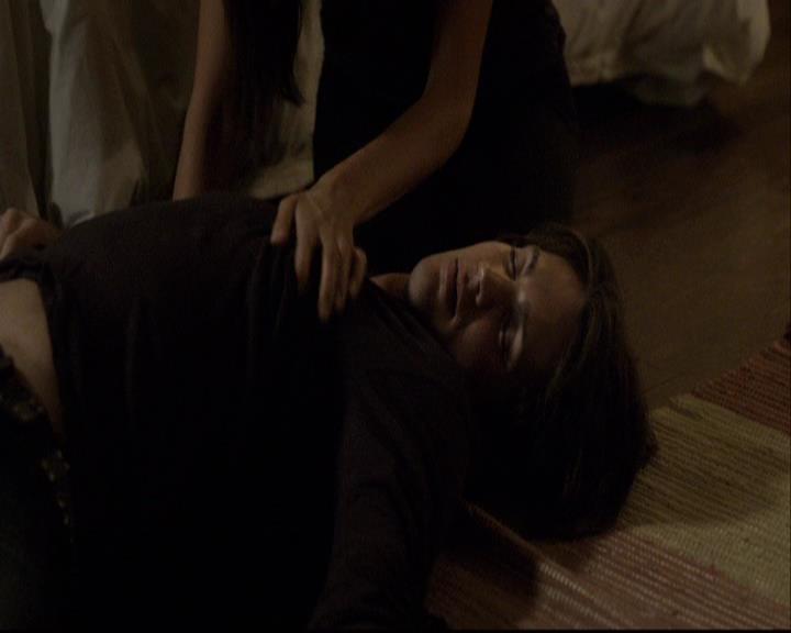 VampireDiariesWorld-dot-org_2x01TheReturn2041.jpg