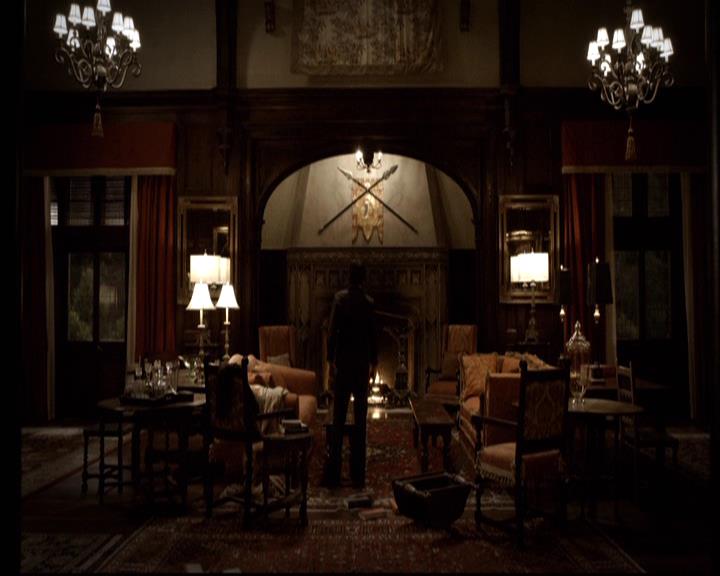 VampireDiariesWorld-dot-org_2x01TheReturn2130.jpg