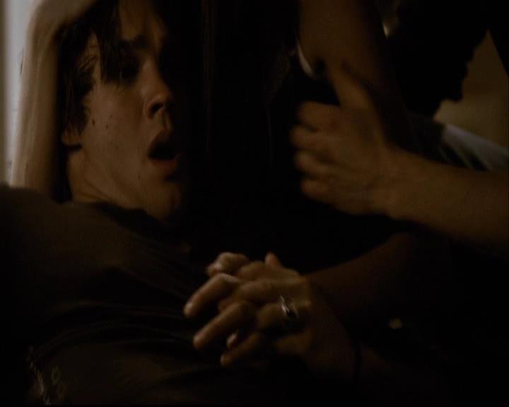 VampireDiariesWorld-dot-org_2x01TheReturn2142.jpg