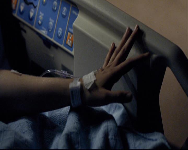 VampireDiariesWorld-dot-org_2x01TheReturn2203.jpg