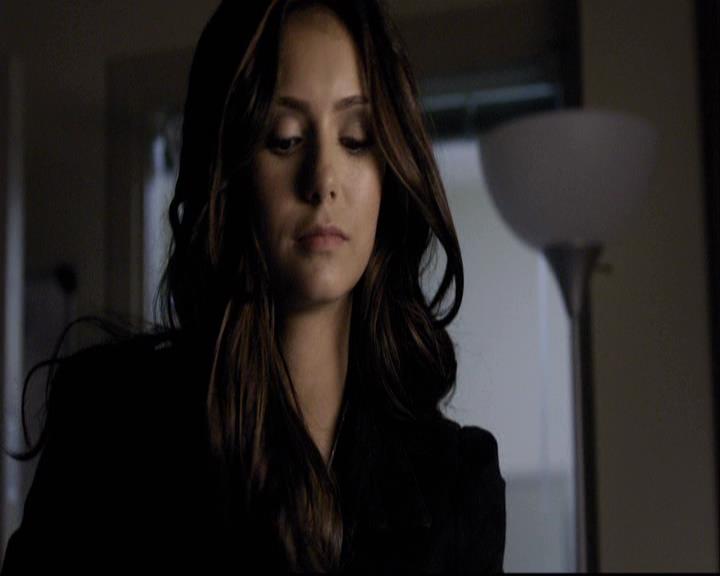 VampireDiariesWorld-dot-org_2x01TheReturn2205.jpg