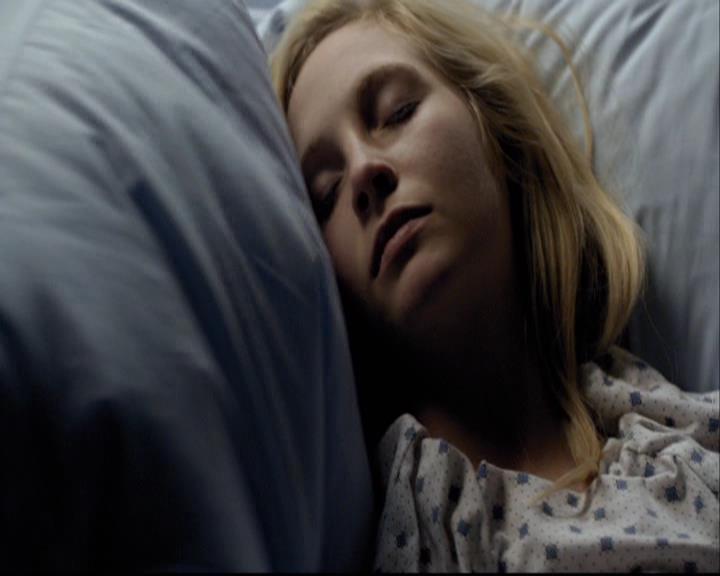 VampireDiariesWorld-dot-org_2x01TheReturn2206.jpg