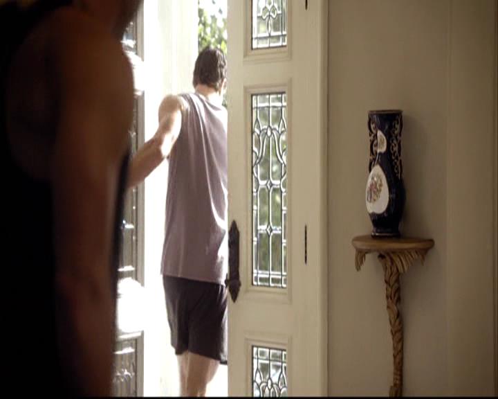 VampireDiariesWorld-dot-org_2x03BadMoonRising0018.jpg