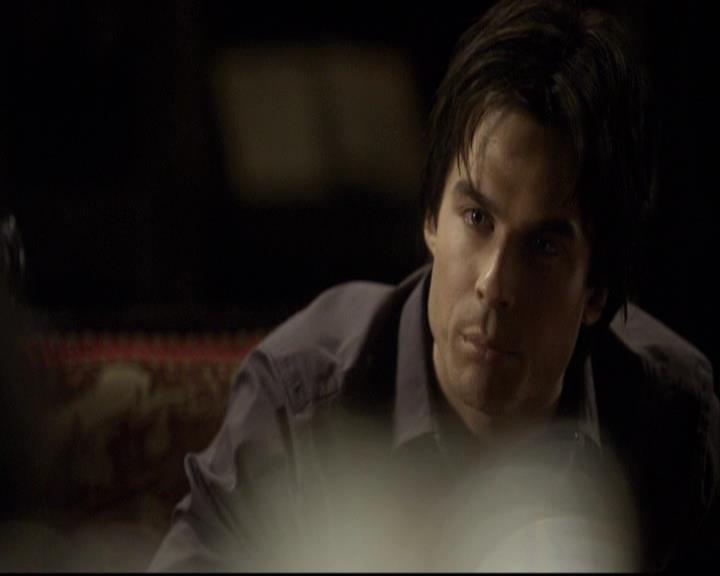 VampireDiariesWorld-dot-org_2x03BadMoonRising0144.jpg
