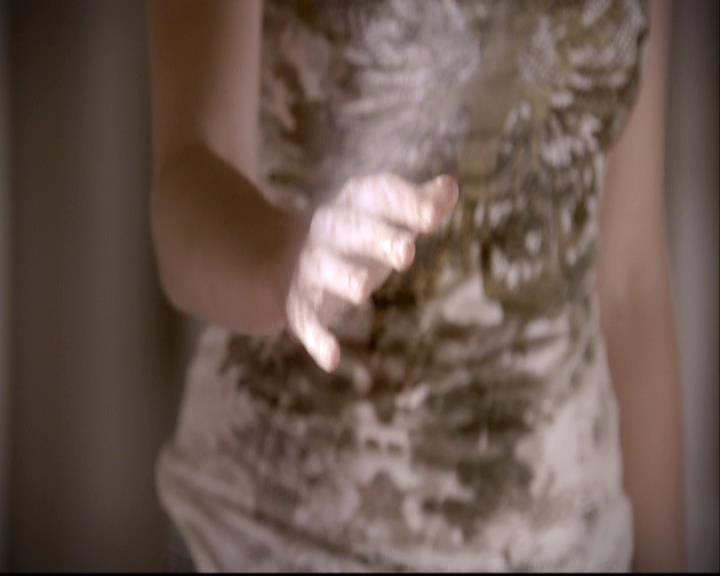VampireDiariesWorld-dot-org_2x03BadMoonRising0173.jpg