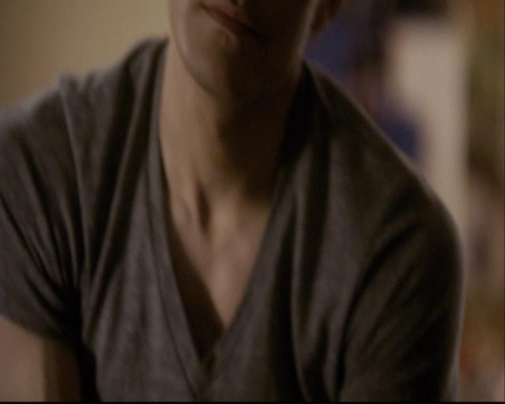 VampireDiariesWorld-dot-org_2x03BadMoonRising0225.jpg