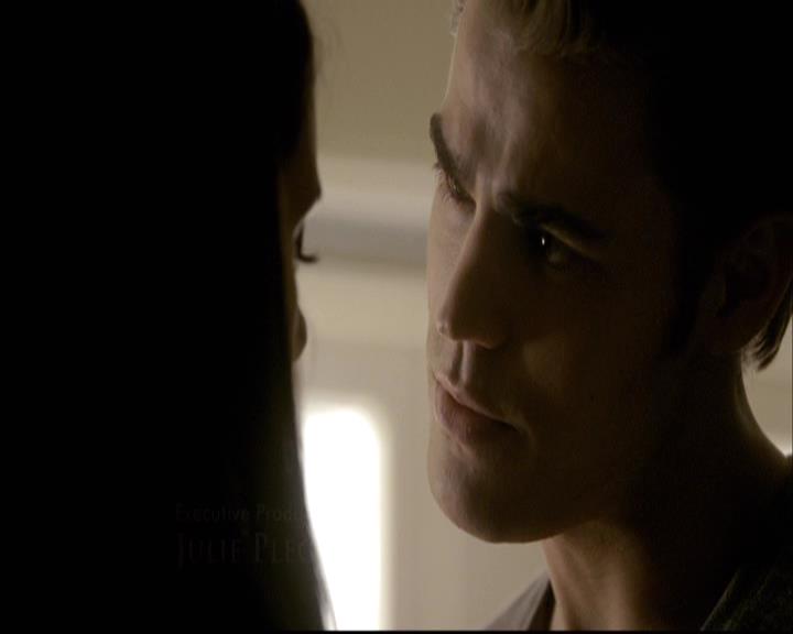 VampireDiariesWorld-dot-org_2x03BadMoonRising0247.jpg
