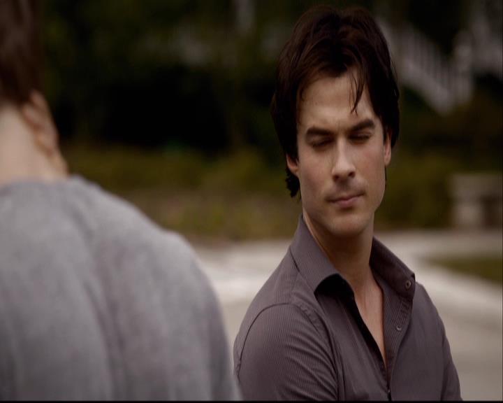 VampireDiariesWorld-dot-org_2x03BadMoonRising0325.jpg