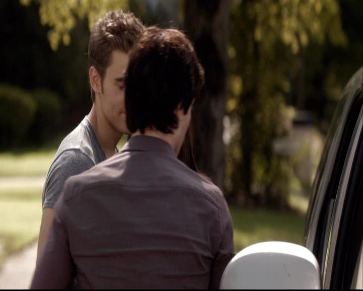 VampireDiariesWorld-dot-org_2x03BadMoonRising0331.jpg