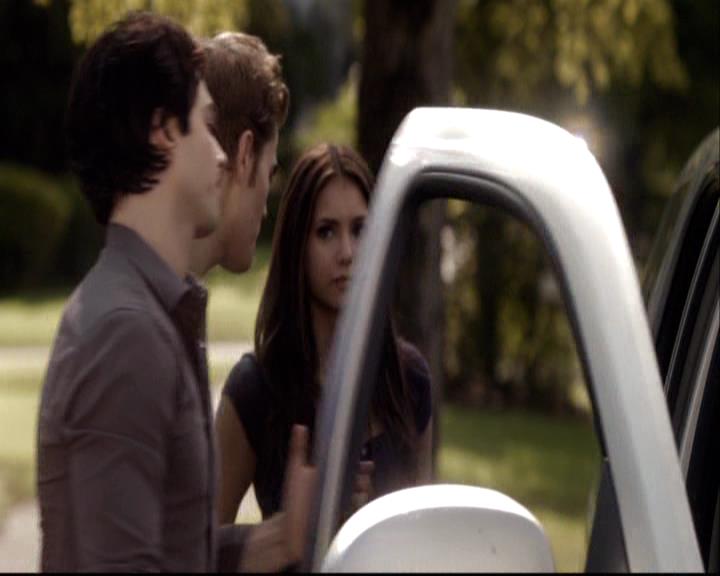 VampireDiariesWorld-dot-org_2x03BadMoonRising0332.jpg