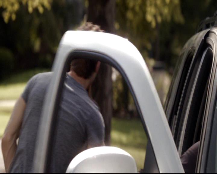 VampireDiariesWorld-dot-org_2x03BadMoonRising0334.jpg