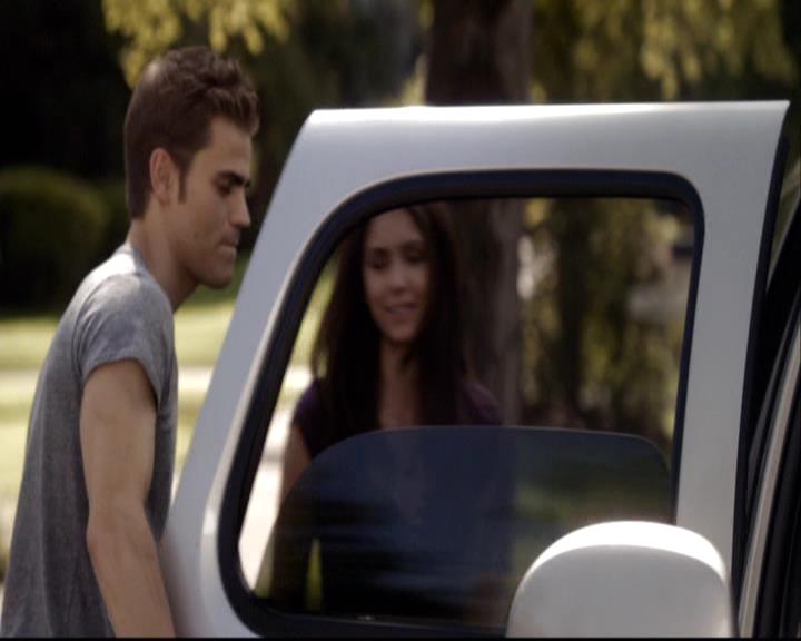 VampireDiariesWorld-dot-org_2x03BadMoonRising0335.jpg
