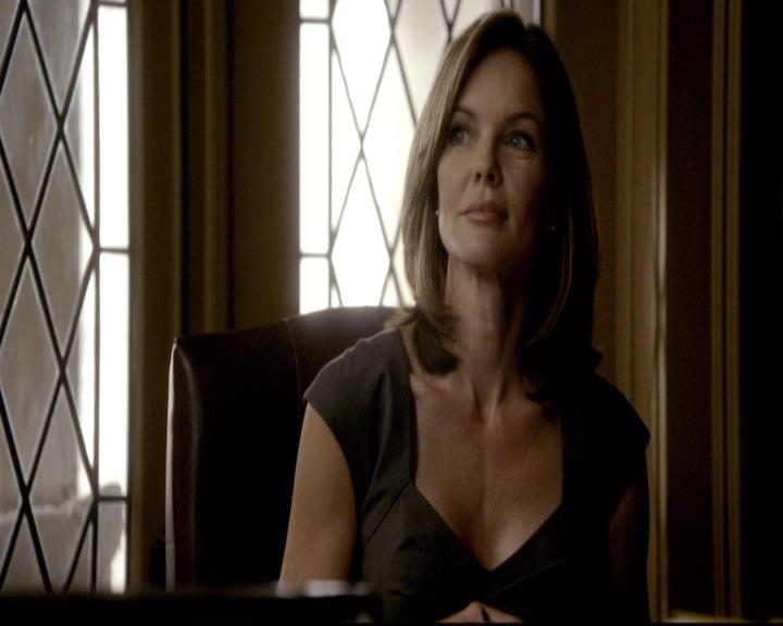 VampireDiariesWorld-dot-org_2x03BadMoonRising0384.jpg