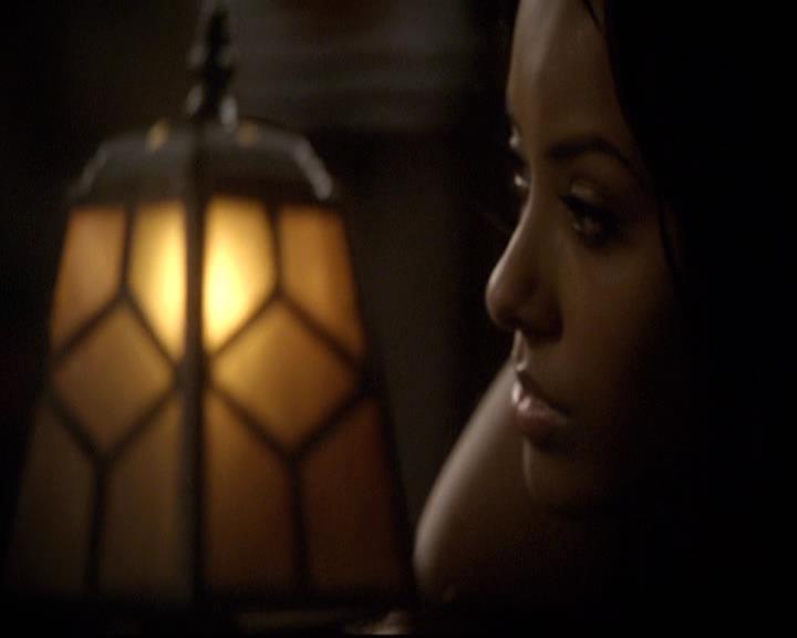 VampireDiariesWorld-dot-org_2x03BadMoonRising0403.jpg